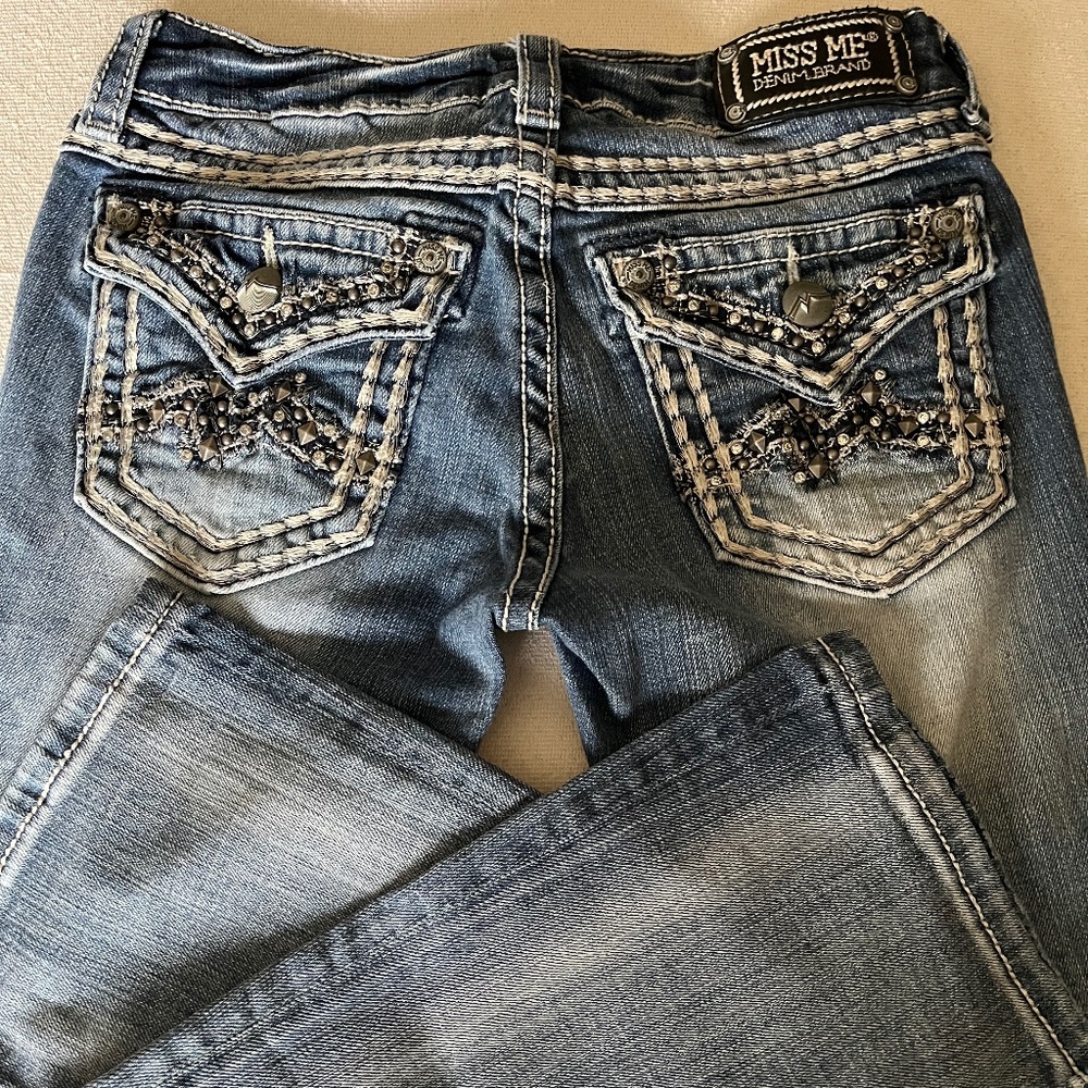 Miss Me Size 26 bootcut denim JE1072BL